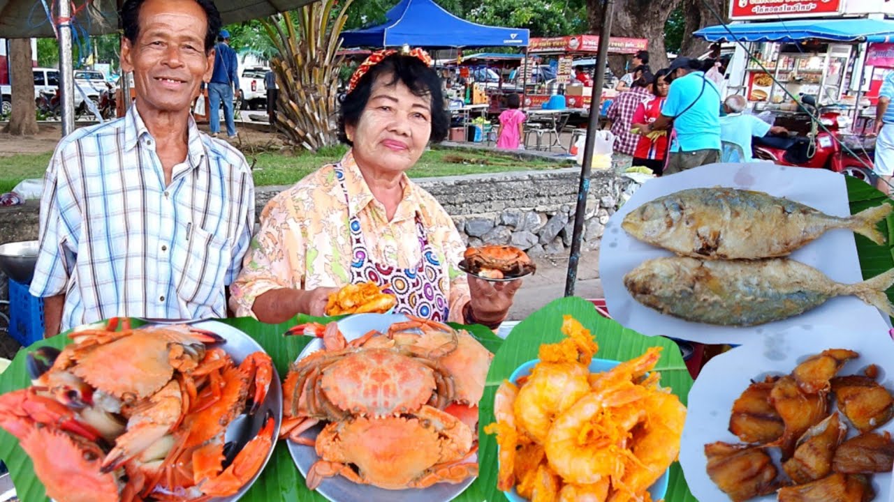 ถูกมาก!!! จานละ20บาท ปูมันไข่ กุ้งทอด ปูทอด ปลาแดดเดียว ปลานิ่ง 😁 แม่สายสวาท ยังไม่สิ้นกลิ่นสาว