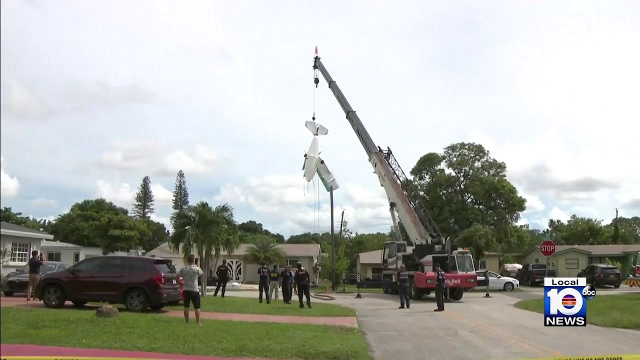 Officials identify men killed in Miramar plane crash.