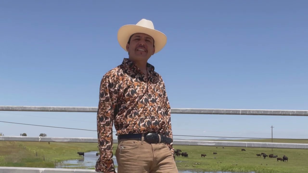CALDO DE GALLO  El Mentado Lino Hernandez