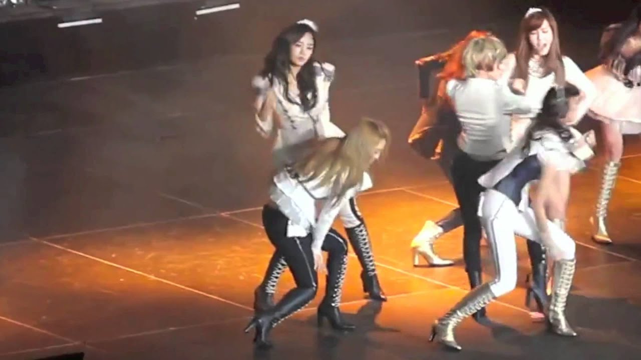 SMTown NYC 'The Boys' - Hyoyeon focus edit