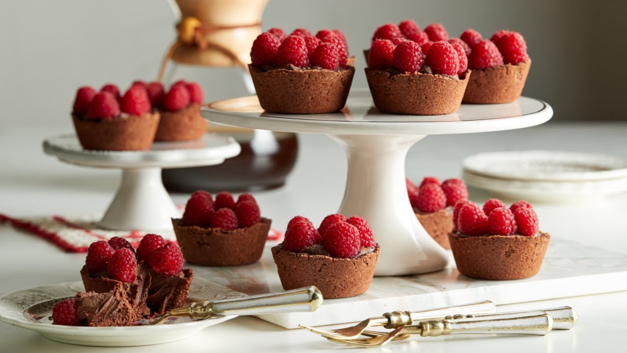 Paleo Chocolate Avocado Mousse Tartlets