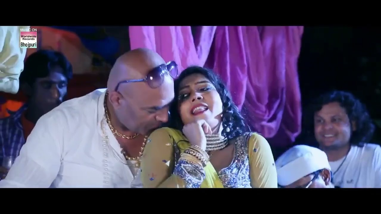 October 19, 2025 actor Dinesh Yadav Kasganj wale ki film ka item song gana