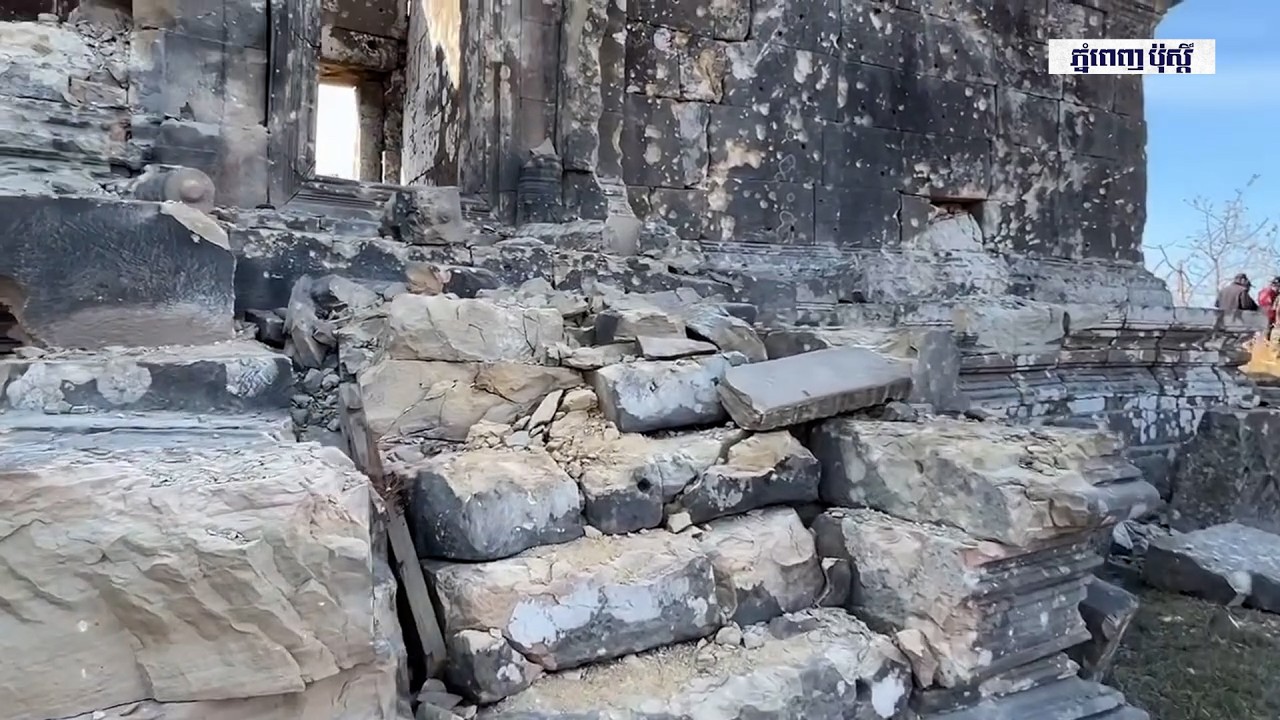 អ្នកកាសែត The New York Times ចុះទៅដល់ប្រាសាទព្រះវិហារ