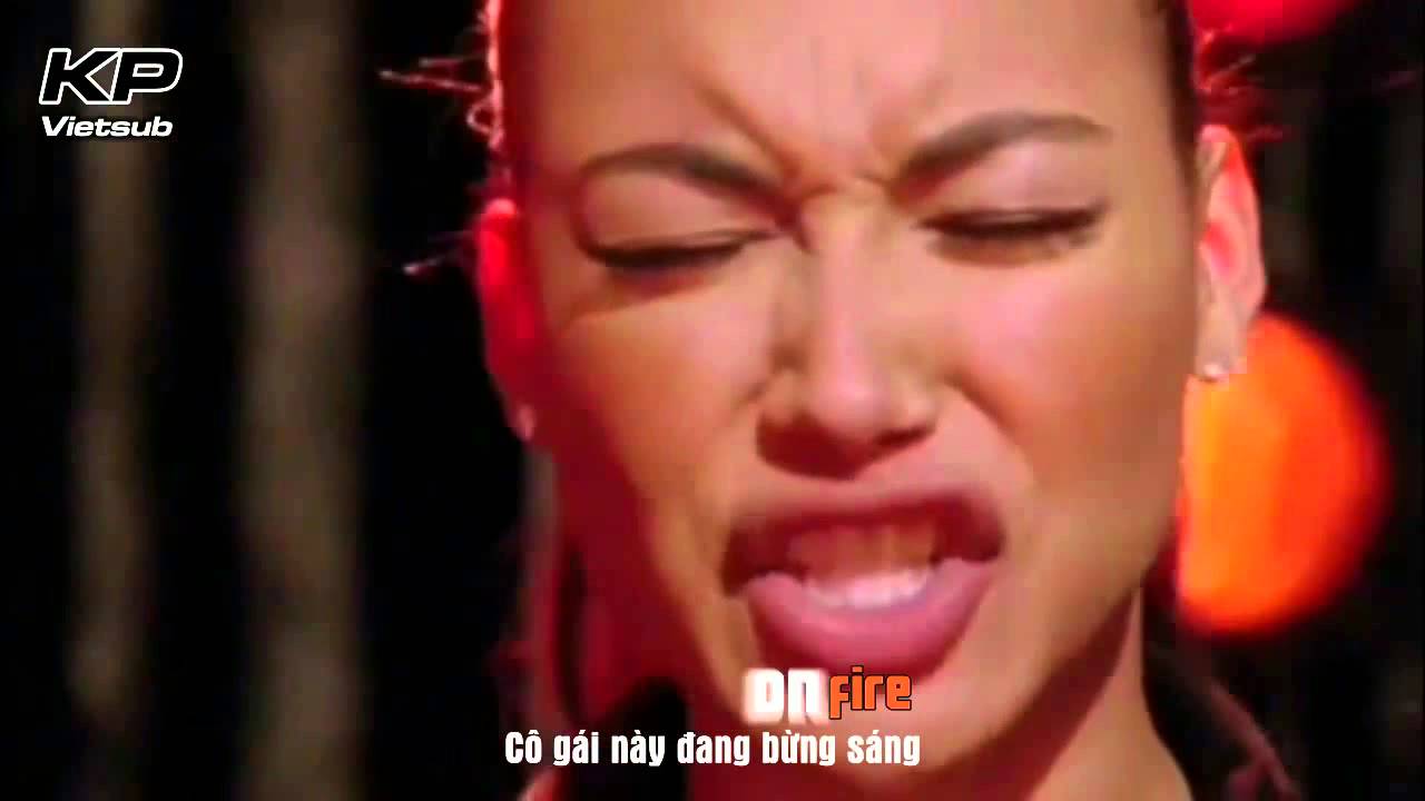 [Lyrics+Vietsub] GLEE - Girl On Fire || Bánh Bèo Cháy