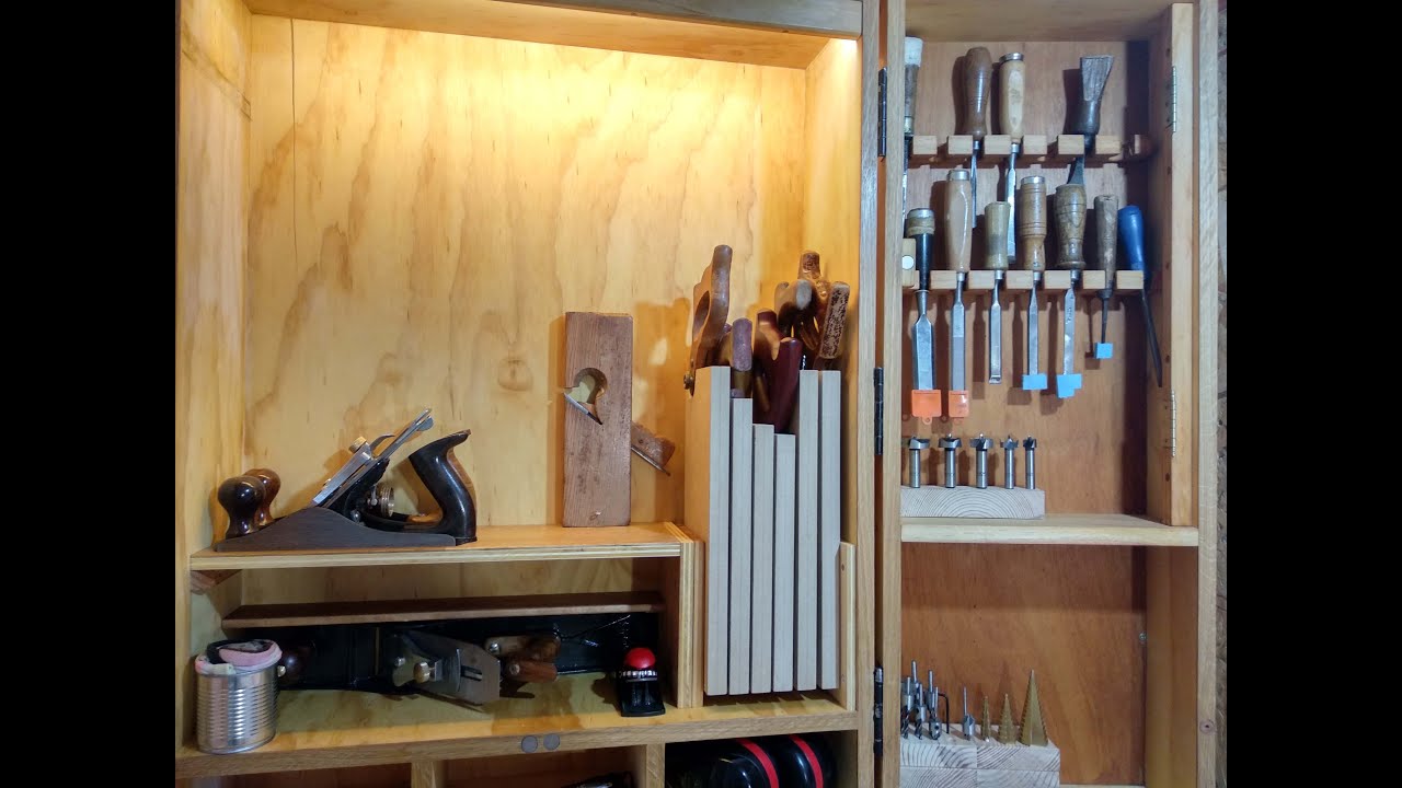 Organizando Cepillos y Serruchos en Armario Herramientas. Planes and Saw Storage (saw holster)