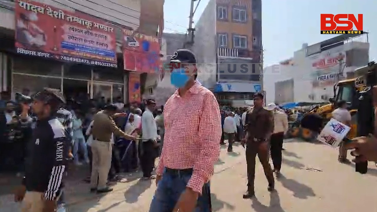 बाठ ने फरखनगर में बढ़ाई गर्मी। सरकारी जमीन पर कब्जा करने वालो से मांगा किराया तो लोगो के उड़े होश