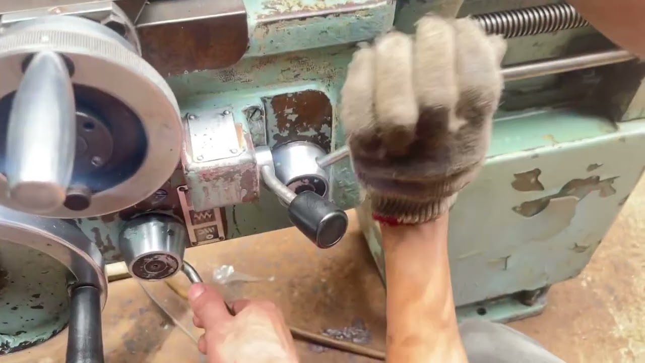 Máy tiện Nhật . Điện 1pha 220v. Giá 25tr . Lh 0938493912