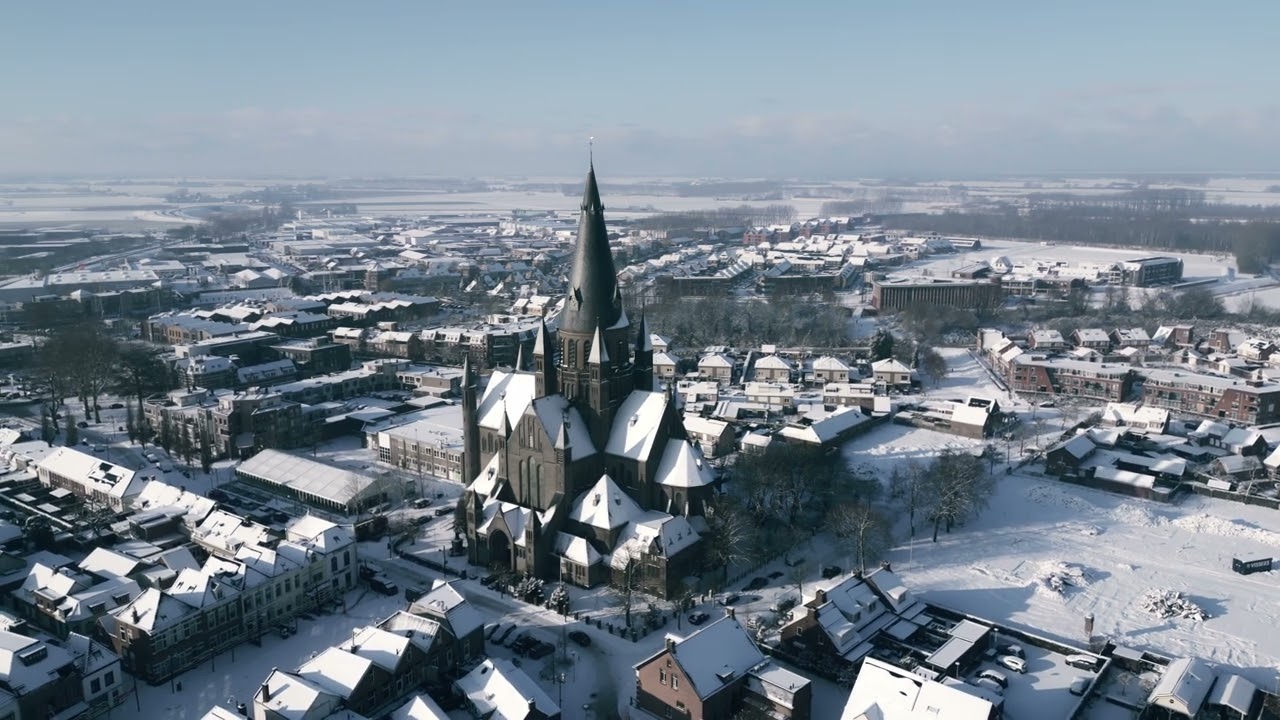 Steenbergen in de sneeuw. 