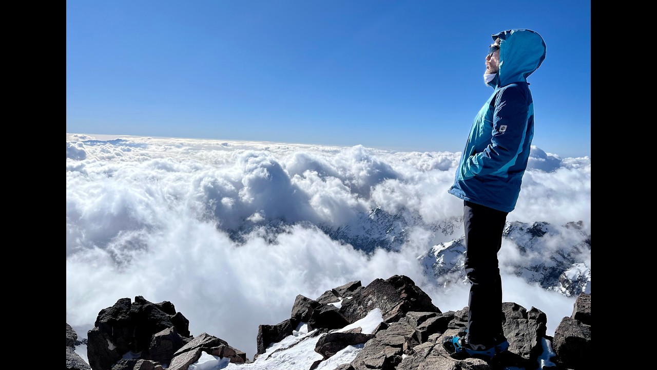 Day trek to the summit of Mt  Toubkal   4K