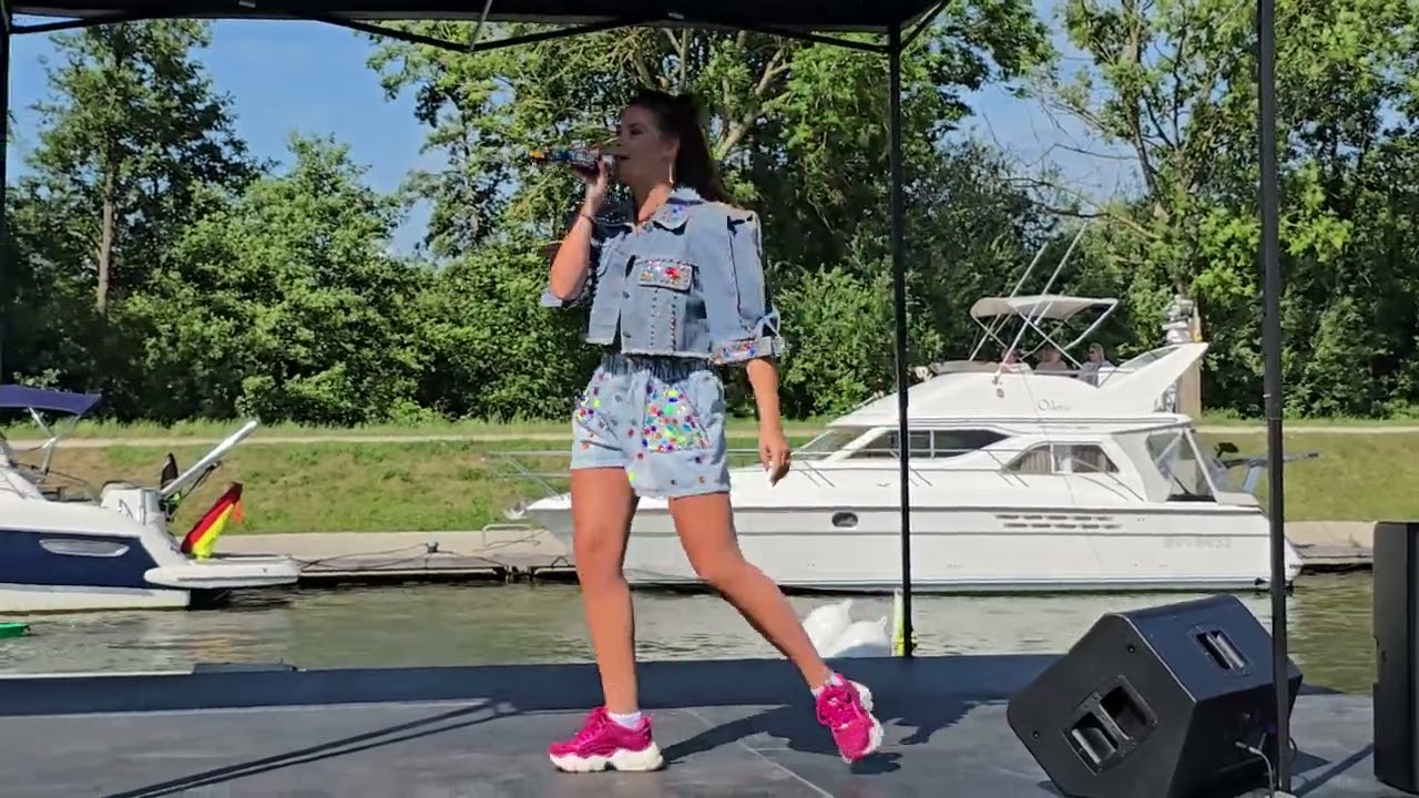 Kythana bij Bootwijding Gent,met haar nieuwe single 'Lichten Aan' zondag 22 juni 2025