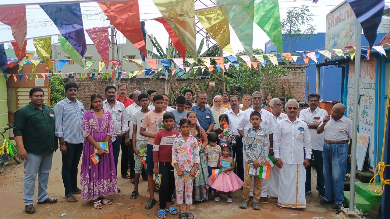 புதுச்சேரி வேல்ராம்பேட்புதுச்சேரி வேல்ராம்பேட் பகுதியில் உள்ள மறைமலை நகர் வது குறுக்கு தெரு மக்கள் 