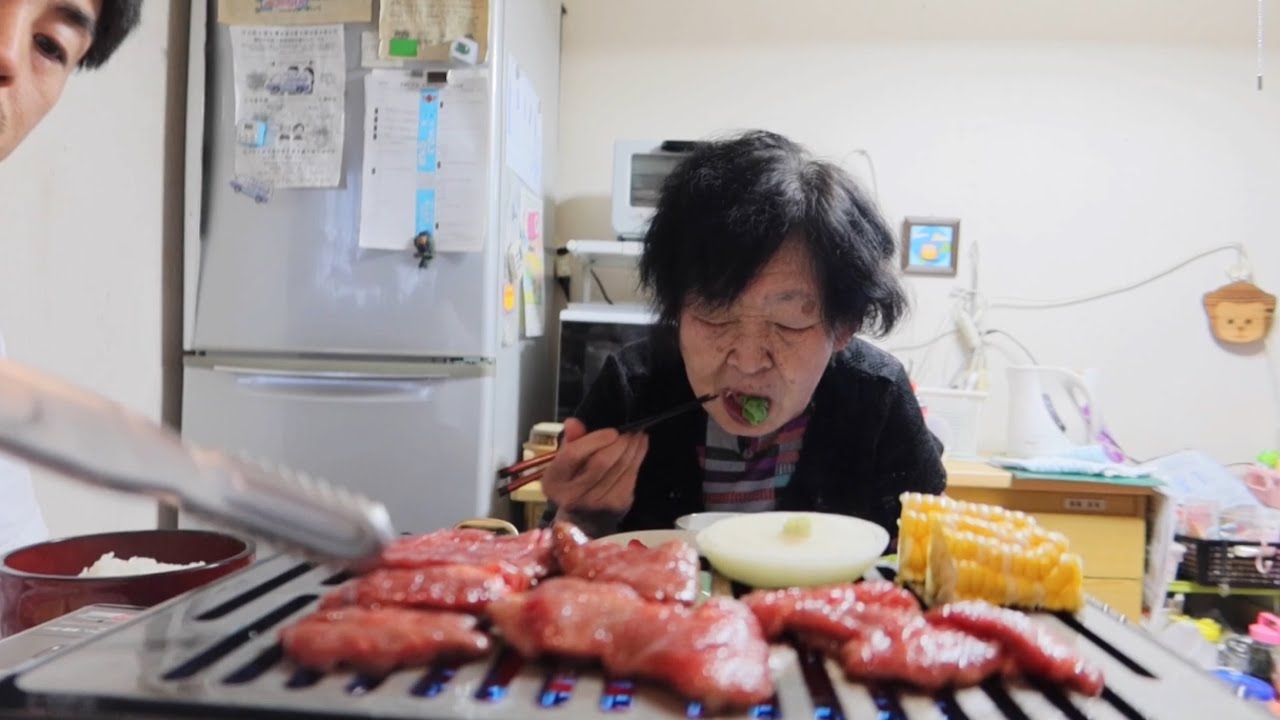 (수익창출❌)할머니 집에서 야키니쿠 먹었어요‼️ばあさんちで焼肉したよ！YAKINIKU 먹방 브이로그 일상 집콕 STAY HOME 焼き肉　ヤキニク　mukbang イワシタ　炙り屋