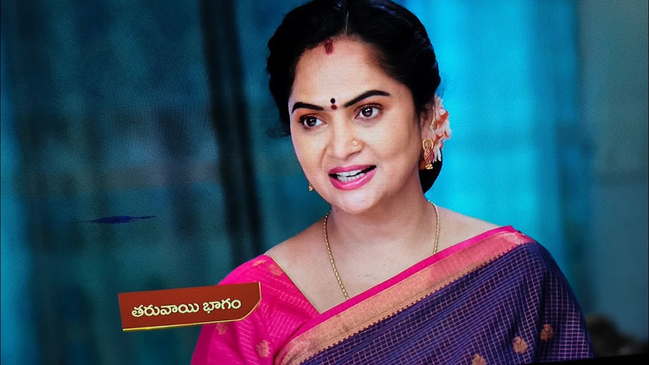 చంద్ర ను నెక్లెస్ ఇచ్చిన జగదీశ్వరి