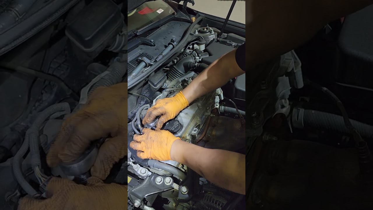 cambio de bujías, toyota camry 2014