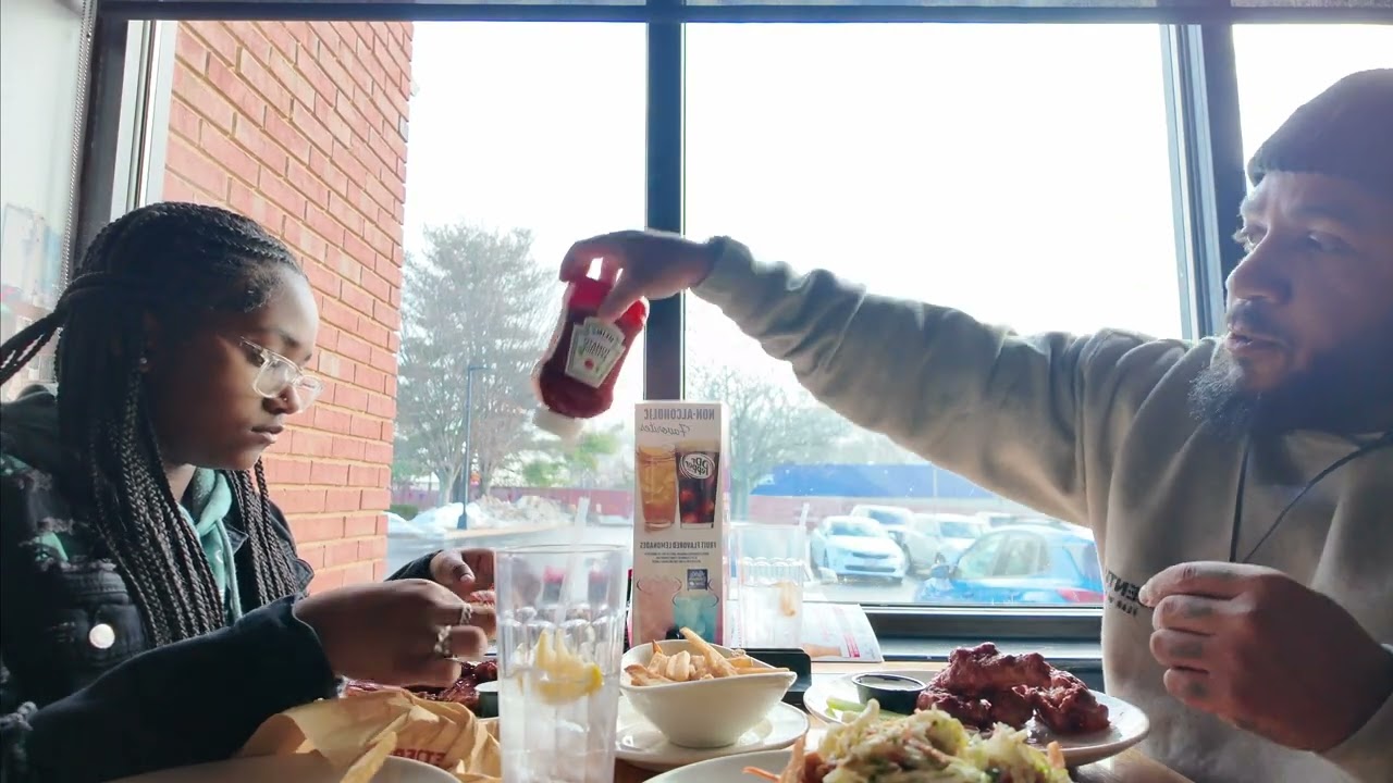 Trying Applebee's new menu | Cee Food Lover| Now That's Certificial