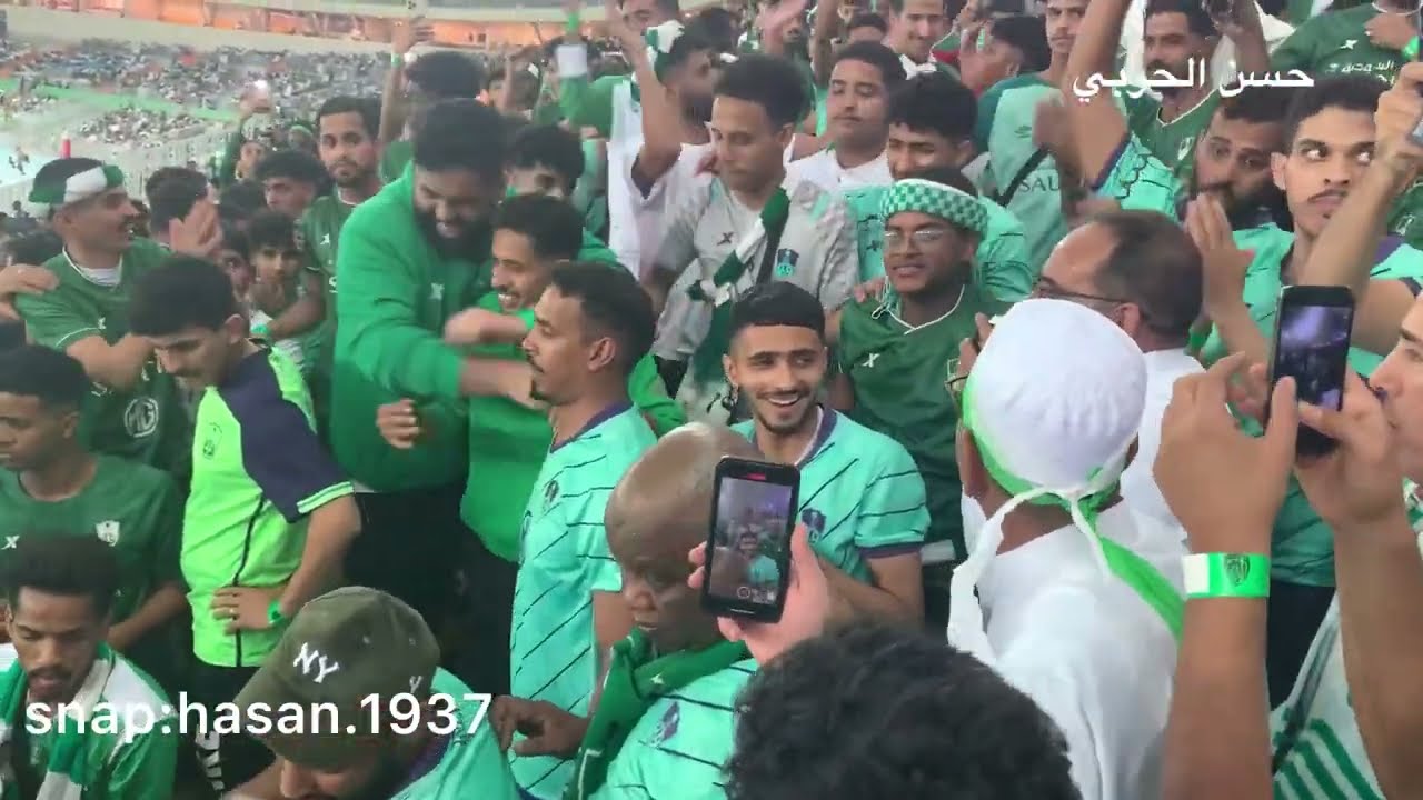 كرنفال ونشيد واحتفال دخانيات ورولات جمهور الاهلي/العربي ماخفته الكاميرات