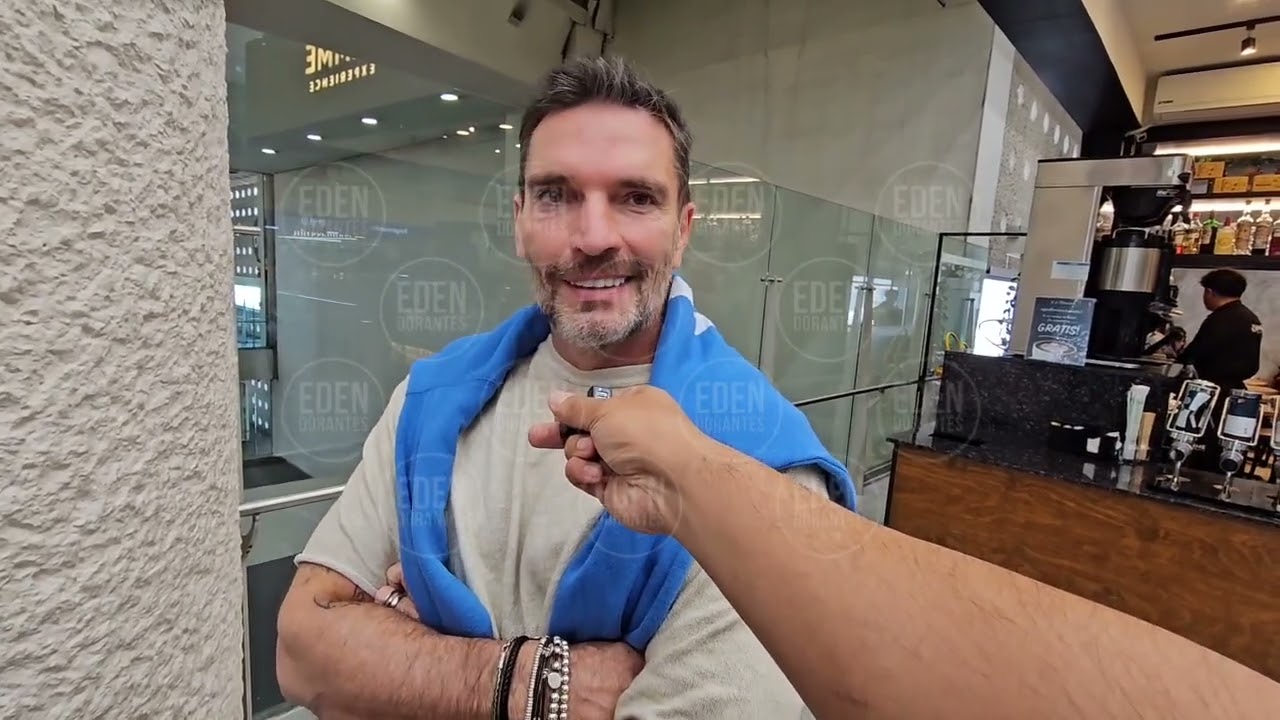 JULI&Aacute;N GIL : A MARJORIE DE SOUSA 