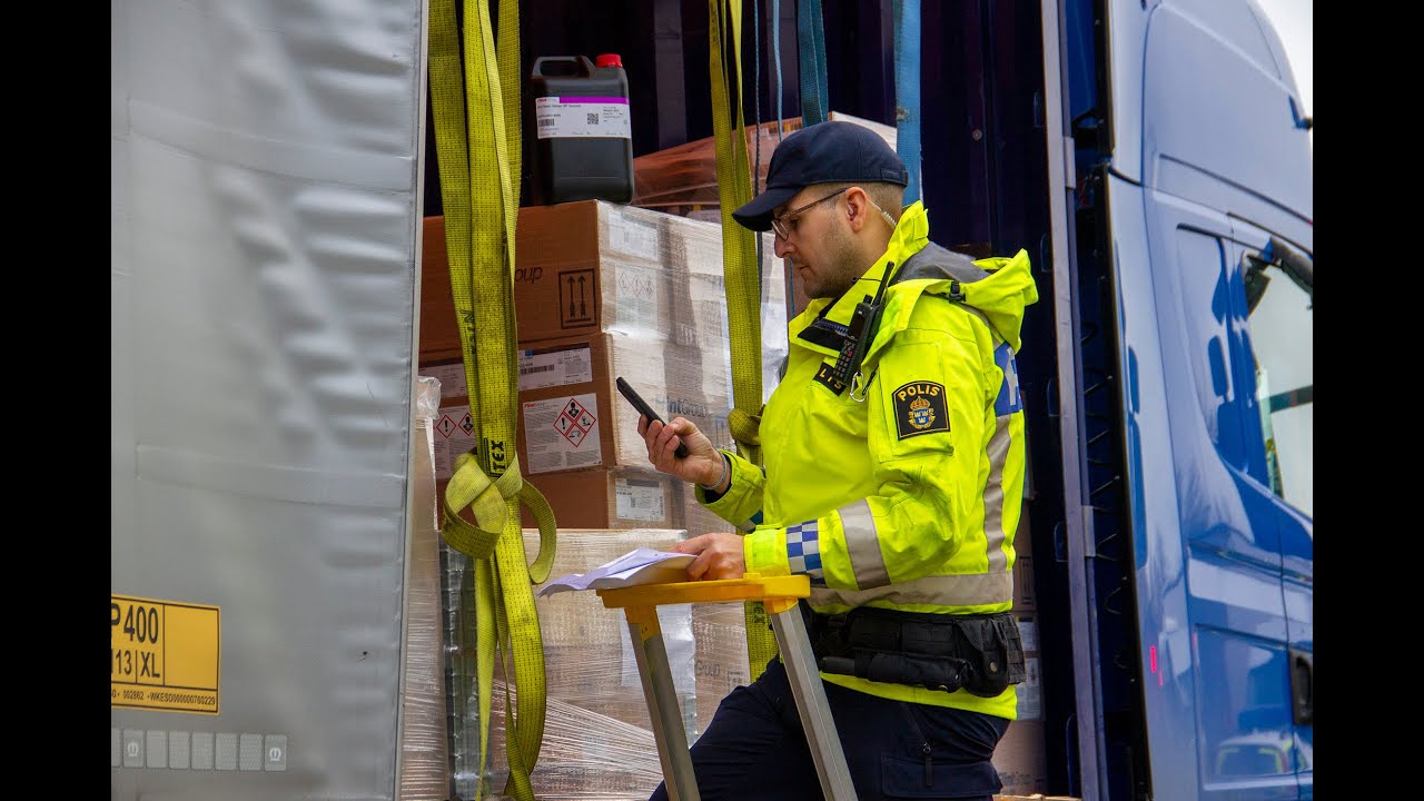 Kontrollplats Långeberga - ADR-brott, otillåtet cabotage och överlast