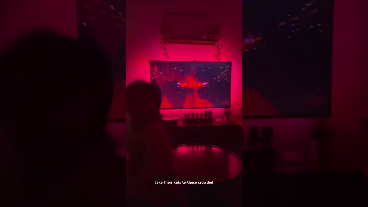 COLDPLAY MAGIC - Soaking into the music, Rachel turns her living room into a concert night.