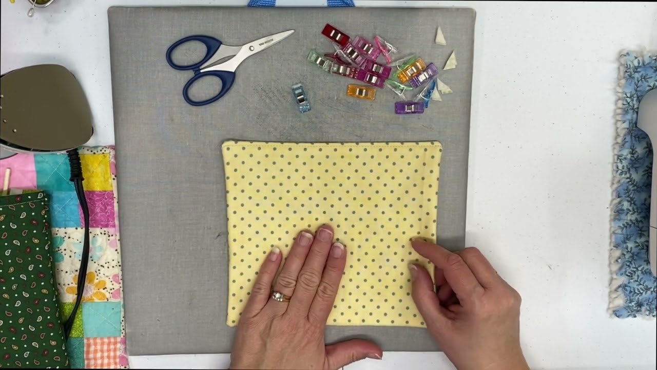Sew a pretty Glasses Case - Beginner Sewing Project