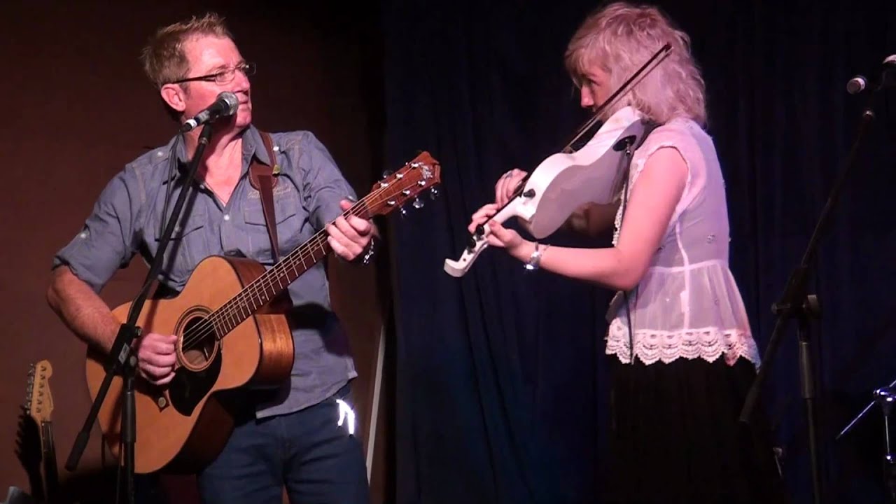 Brett & Ashleigh Dallas - Redwing