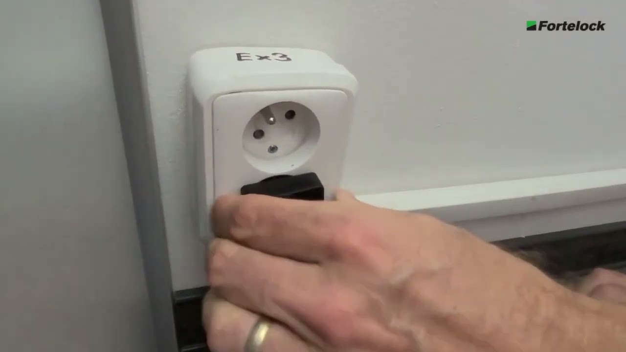 How to properly install a conductive floor
