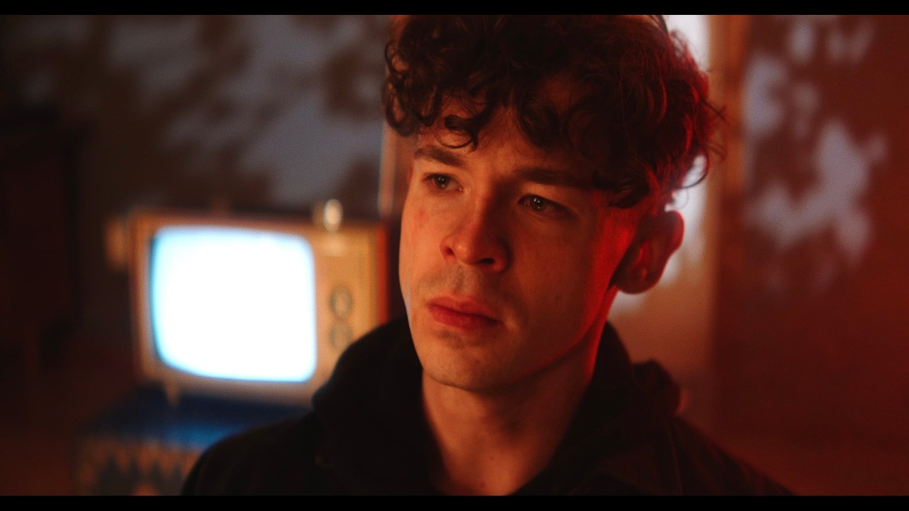 Tameron - LOVE IS A DRUG (Official Music Video)