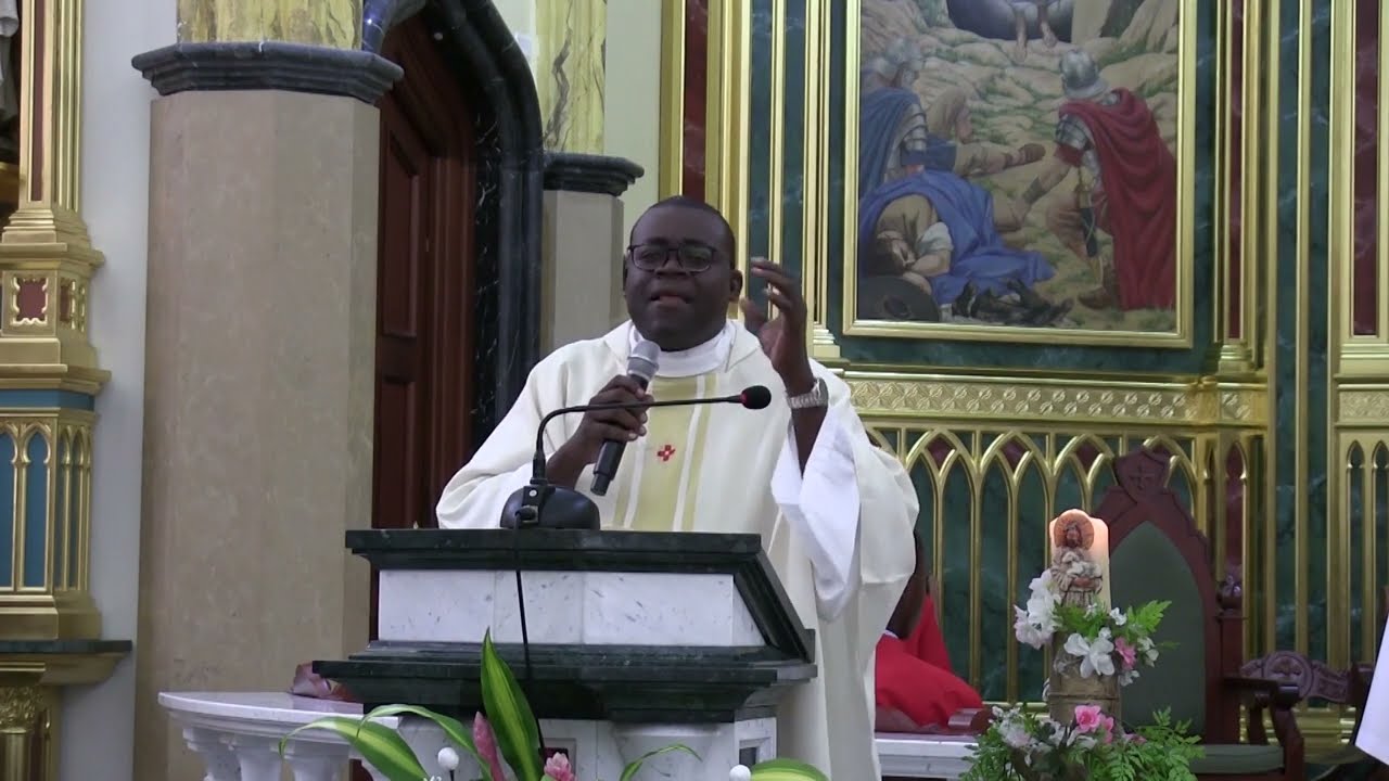 PRIMERA COMUNION Y BAUTIZOS EN LA CATEDRAL DE MALABO, GUINEA ECUATORIAL. Familia Ayito Maart