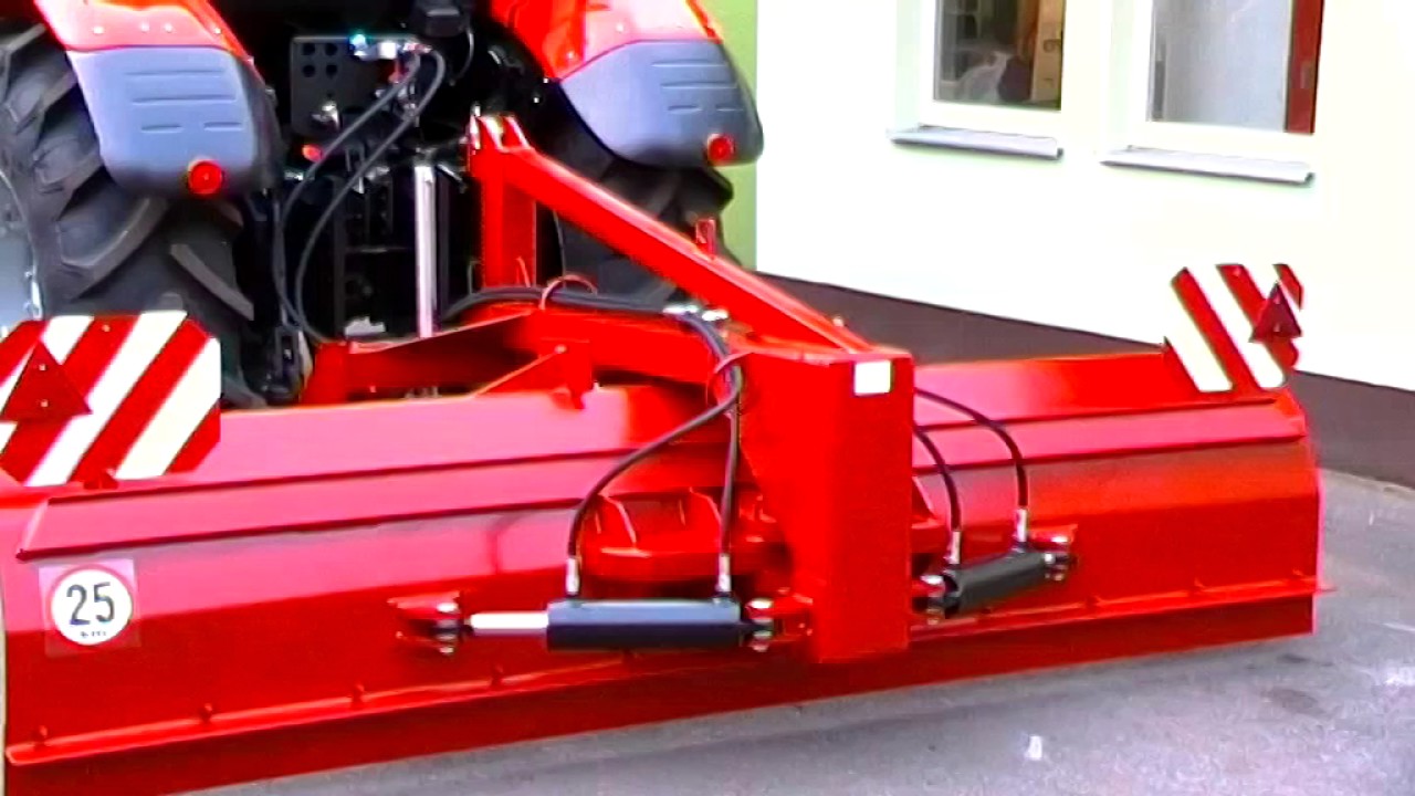 Zadní hydraulicky otočná radlice Bystroň za traktor