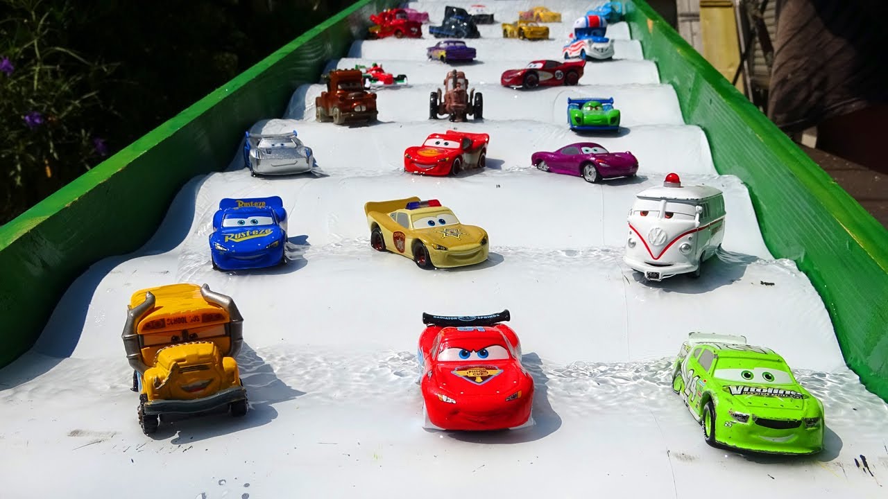 Disney Cars Tomica. Handmade high-speed water slide!