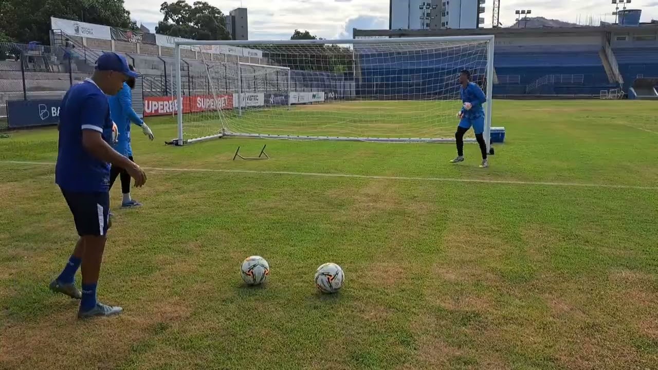 Treinamento de Goleiro Profissional 2025