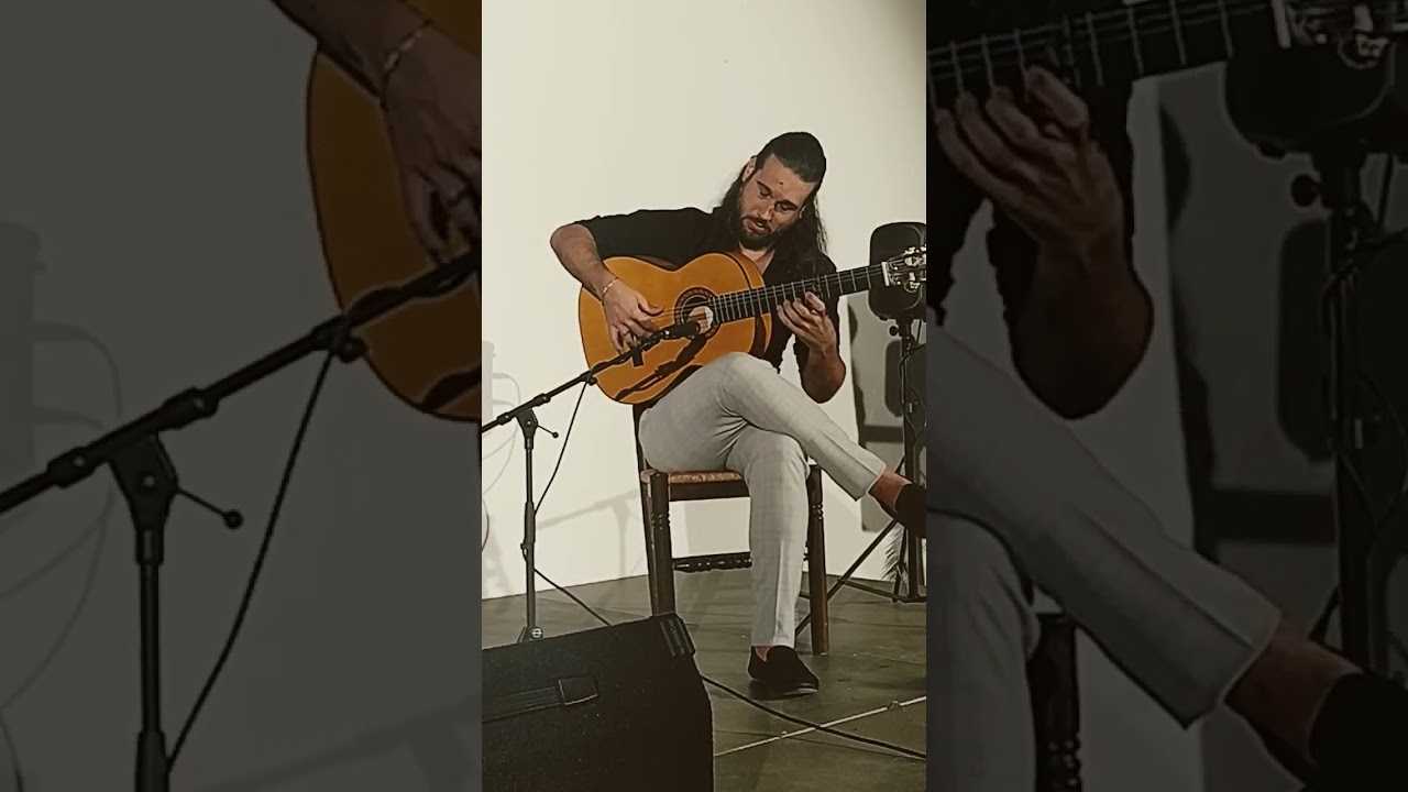 Gastor Paco acompa&ntilde;ando a Paqui R&iacute;os en Mairena del Alcor