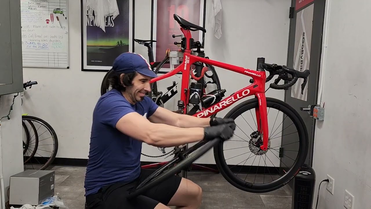 Pirelli P ZERO tubeless installation.  Pinarelo Paris Ultegra Di2