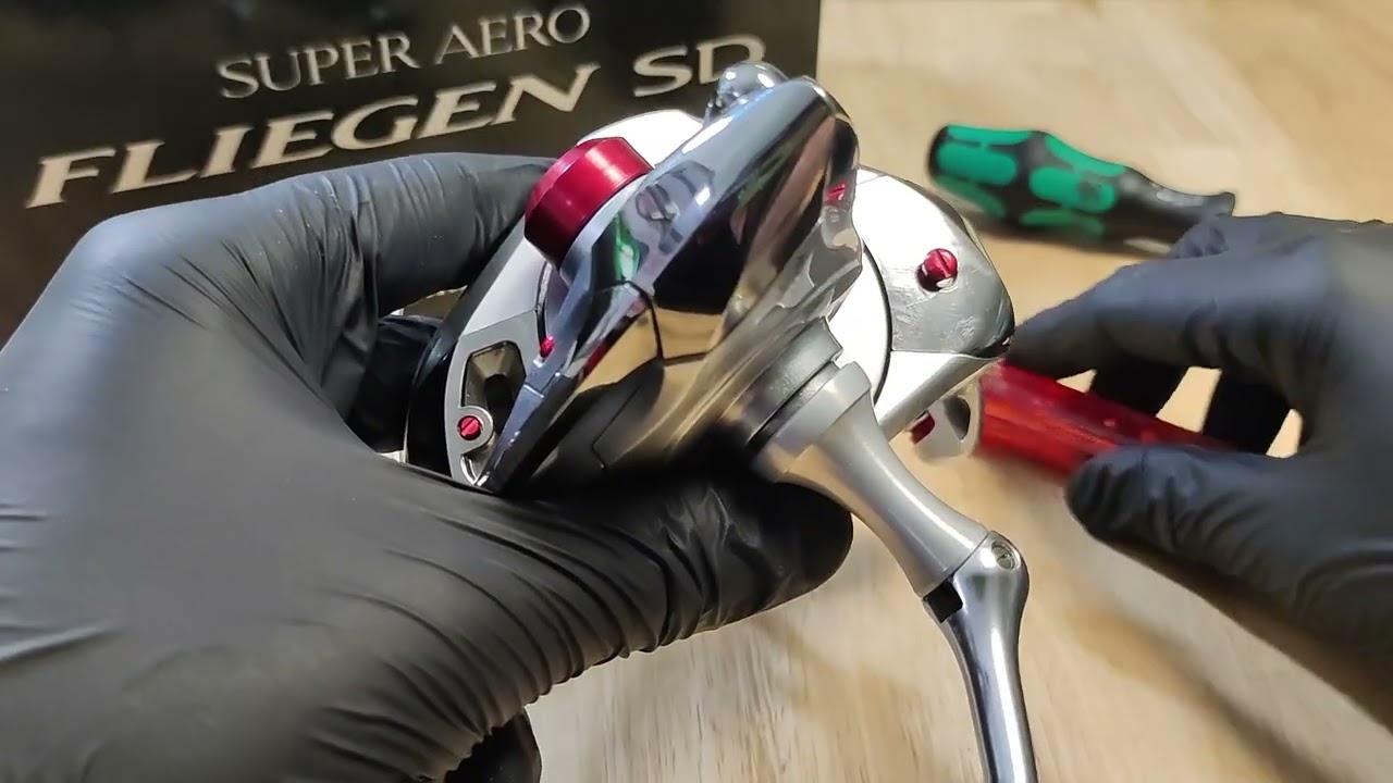 Cómo personalizar los tornillos de tu carrete de pesca.