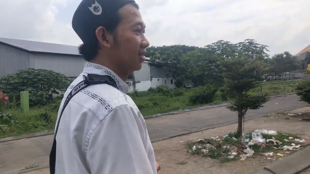 Cari oleh oleh buat pulang 