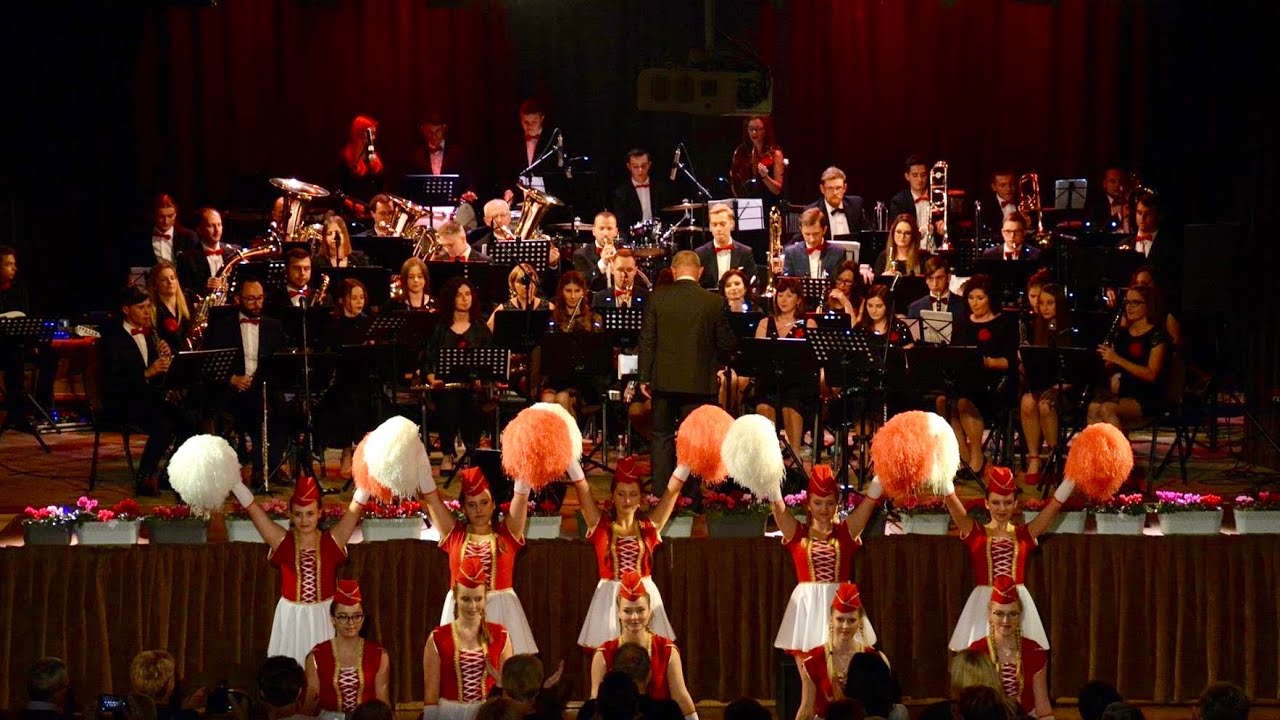Marsz Dywizjon 303 -  Wrzesińska Orkiestra Dęta