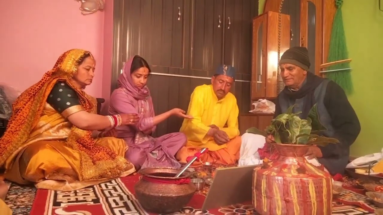 Finally  गणेश पूजा भी शुरू हो गई 🥺❤️साथ मैं मम्मी बहुत इमोशनल हो गई ❤️🥺#ganeshpuja#wedding#emotional