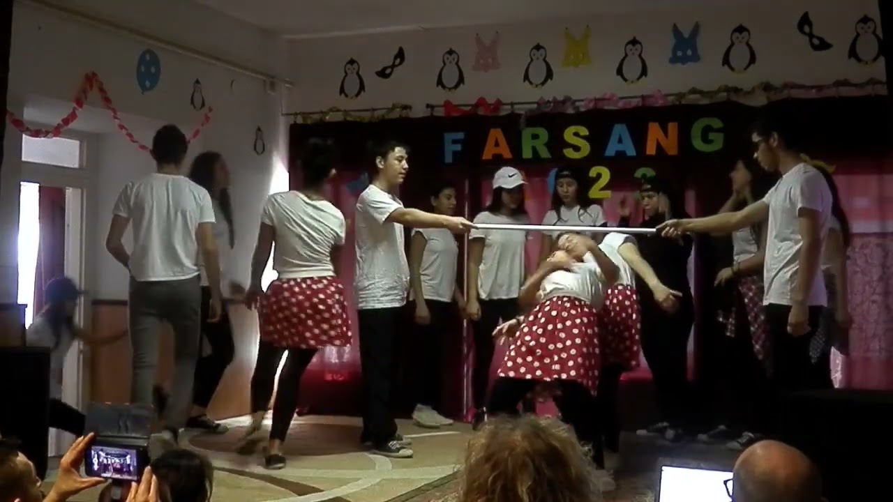 7  osztály