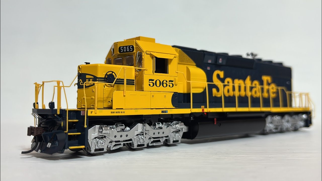 ATST SD40-2 (Athearn RTR) Review