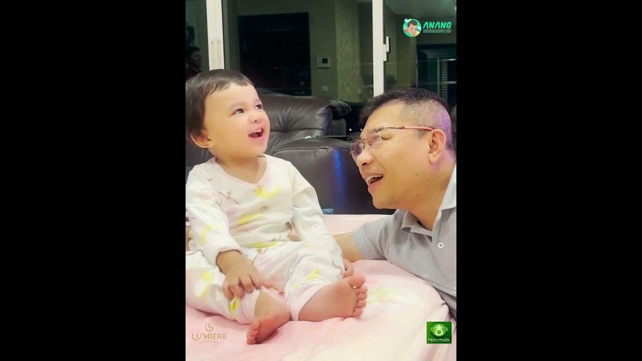 Azura happy banget bisa nginep di rumah kakek