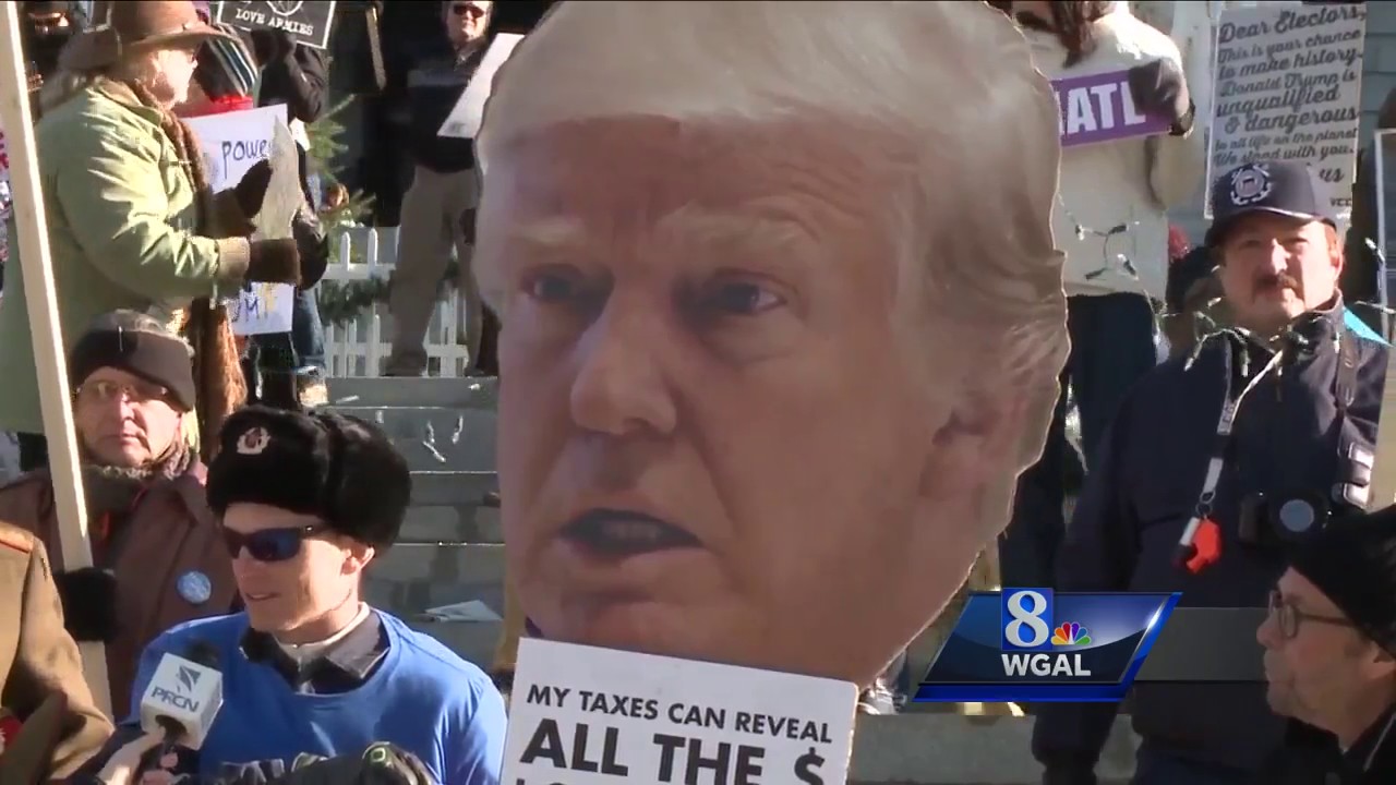 Group protests Trump as Electoral College convenes
