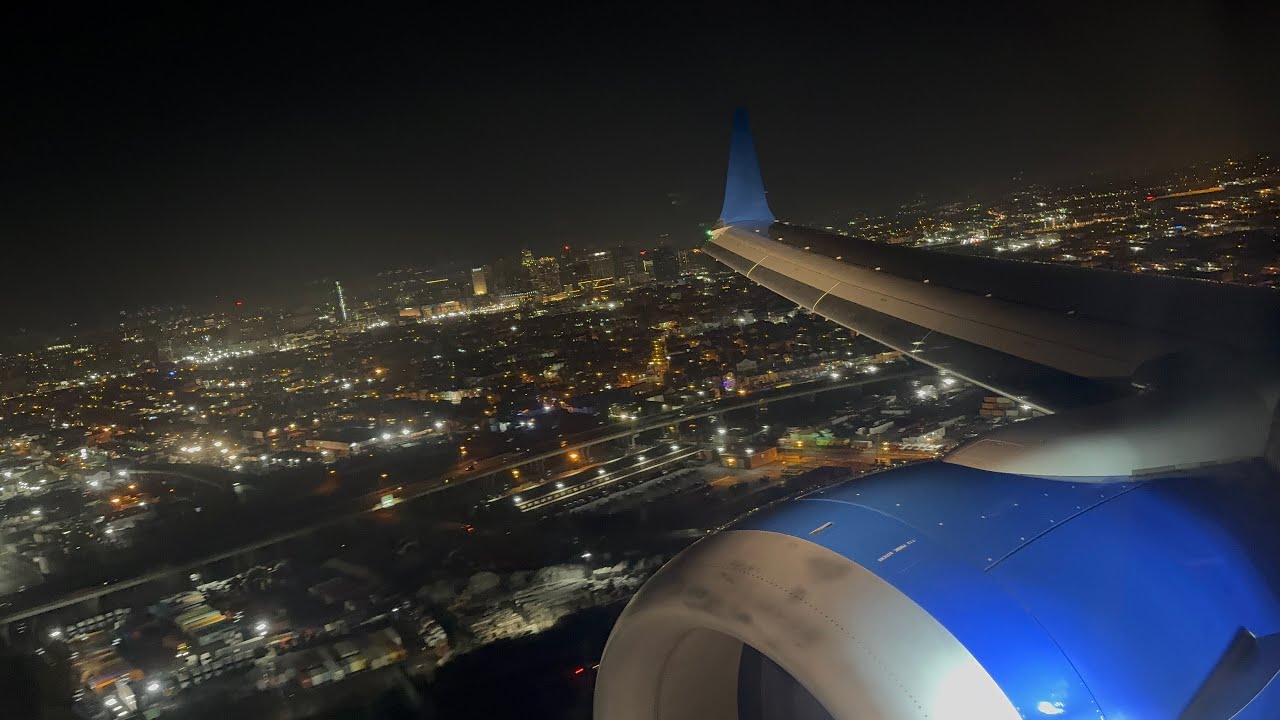 United Airlines 737 MAX 8 Takeoff and Landing | MCO-EWR