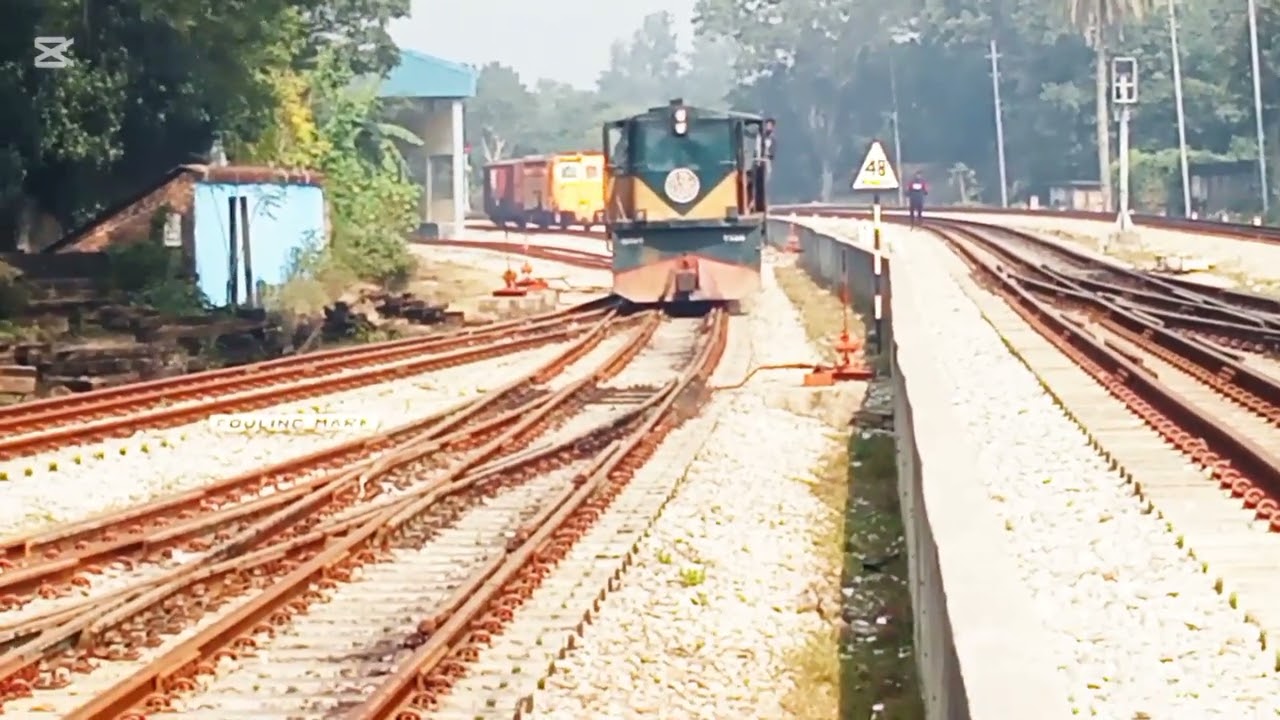 দেখুন কিভাবে লোকোমোটিভ এক লাইন থেকে আরেক লাইনে নেওয়া হয়। ট্রাক চেঞ্জ। পয়েন্ট চেঞ্জ।সান্টিং। 