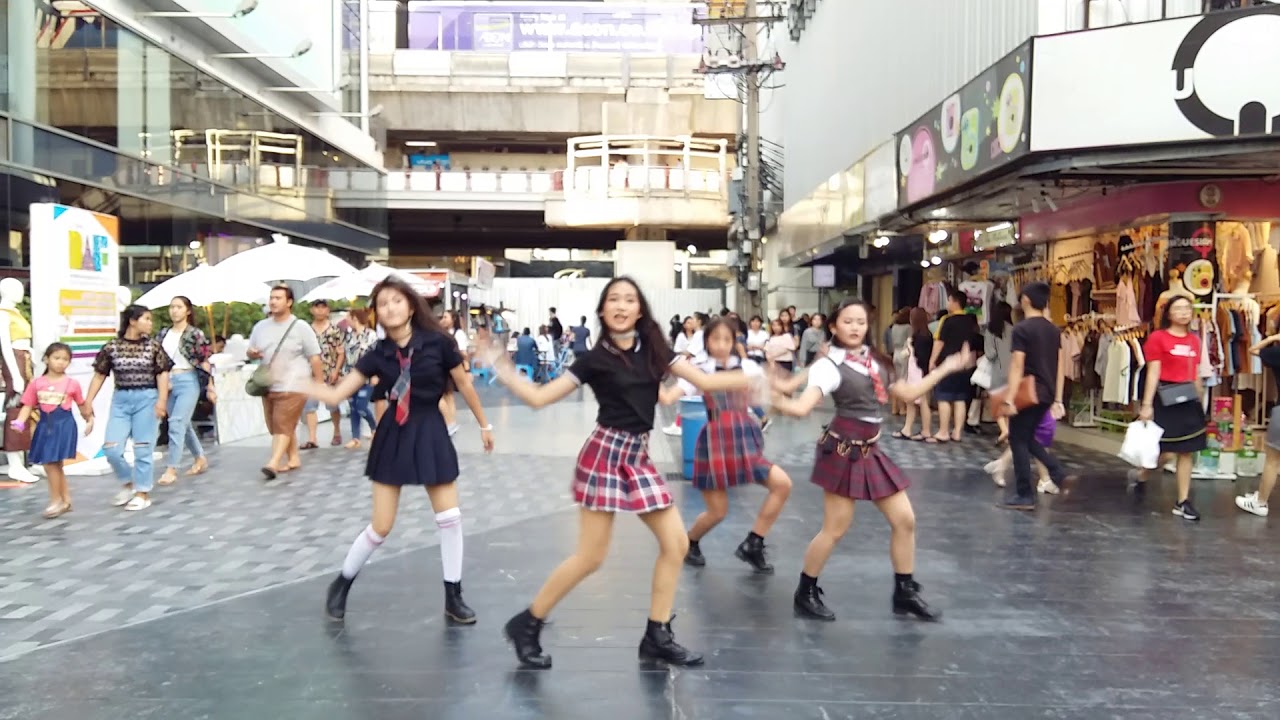Busaba cover Blackpink [bbhmm#playing with fire] [kpop in public]