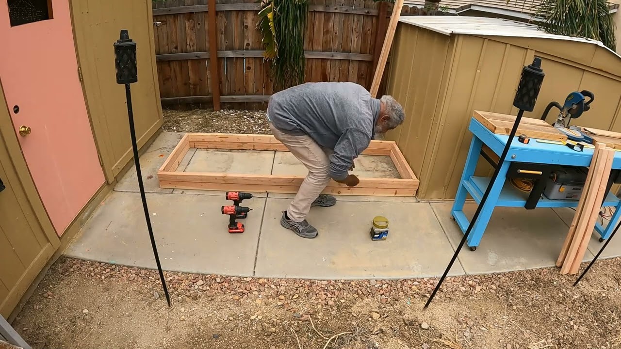 Back yard makeover, starting with plant potting bench (This is part 1 of my backyard makeover)