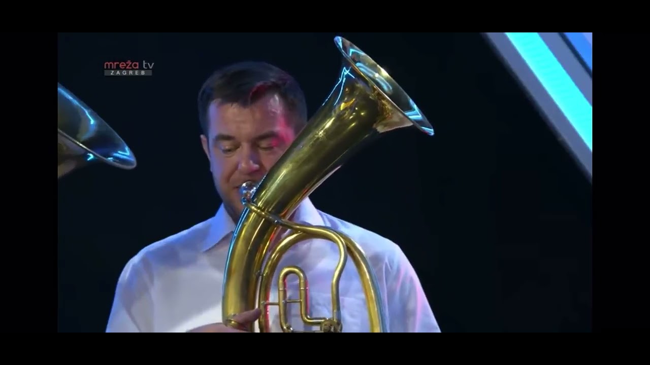 Limena glazba Zvona - DJEVOJKA JE ZELEN BOR SADILA (FIO SHOW)