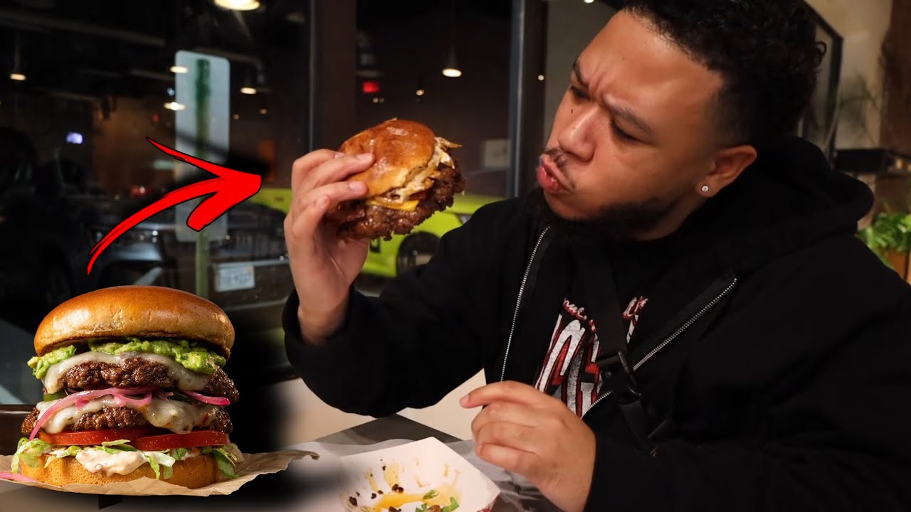 Trying a NEW smash burger spot!
