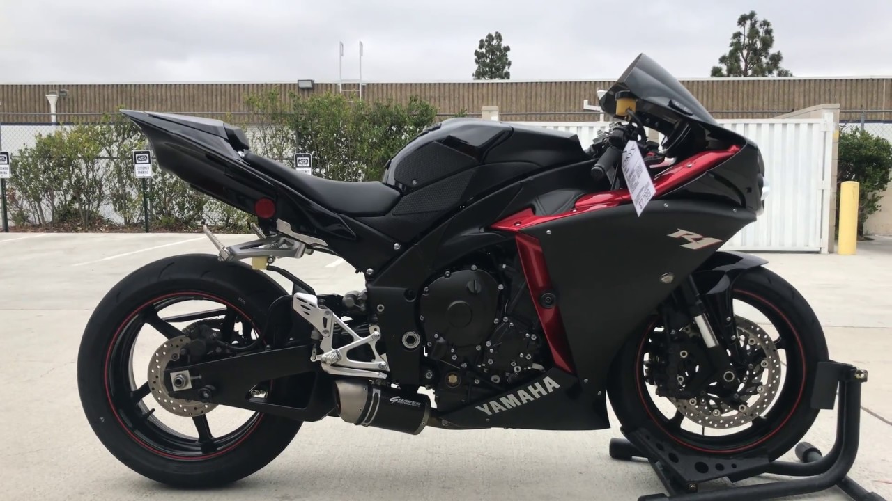 2009 Yamaha R1 / Full Graves Exhaust Sound Clip