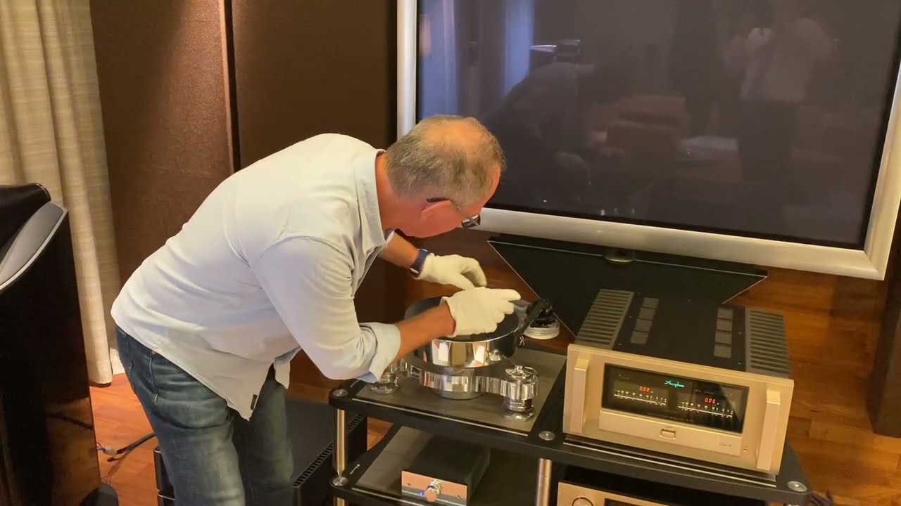 Transrotor Rondino product bespreking tijdens demontage en inpakken draaitafel