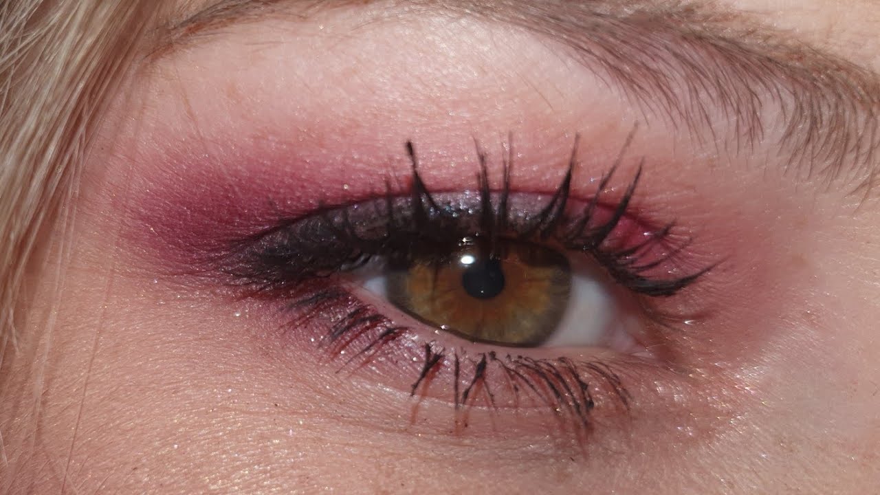Natasha denona Cranberry Palette look 2